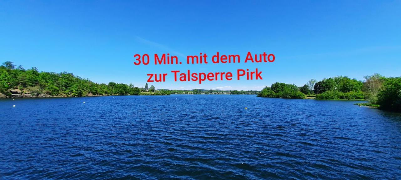 Ferienwohnung "Blick Mylau" - Naehe Freizeitpark Plohn & Weltgroesster Ziegelsteinbruecke ライヒェンバッハ・イム・フォークトラント エクステリア 写真