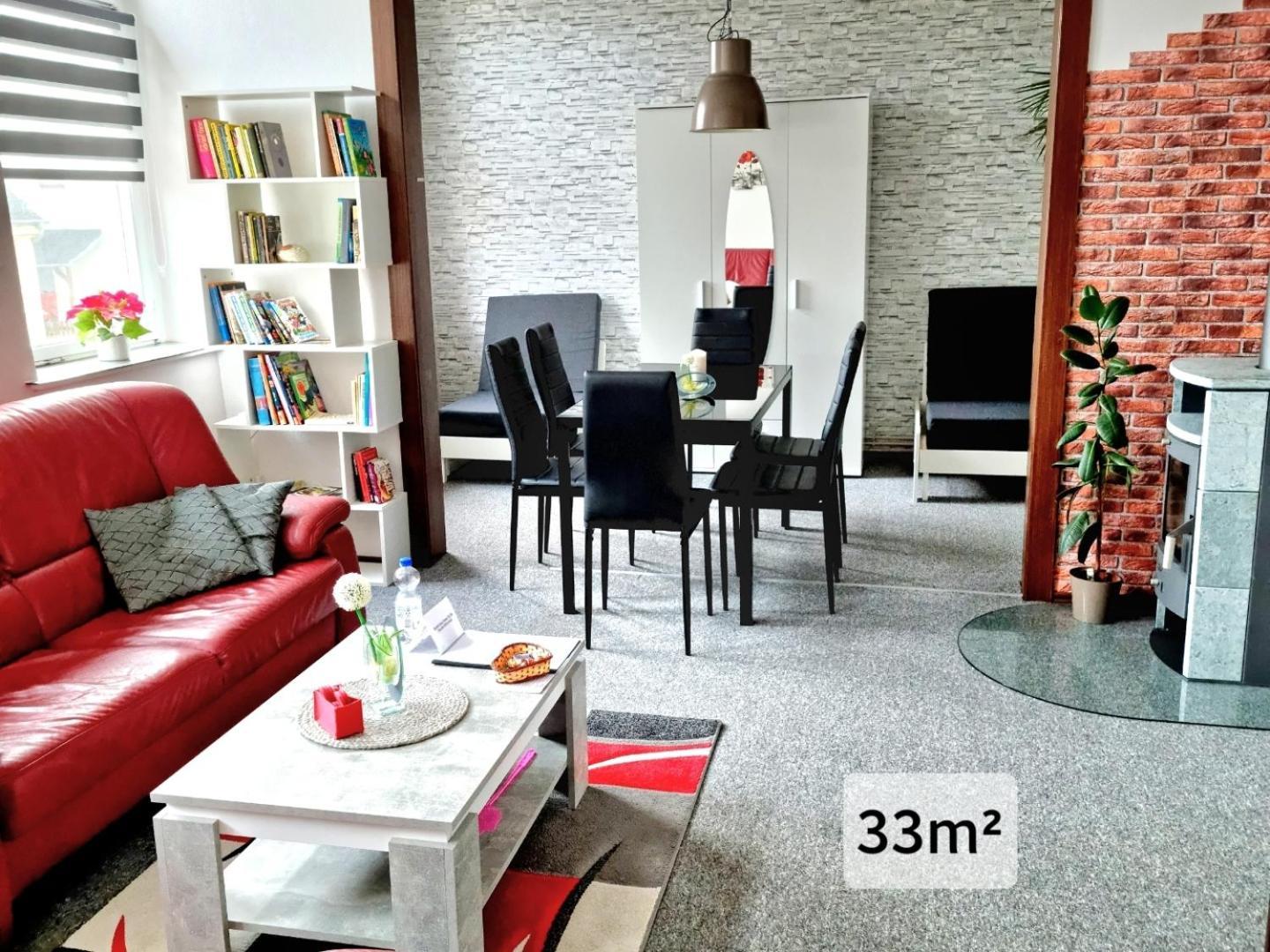 Ferienwohnung "Blick Mylau" - Naehe Freizeitpark Plohn & Weltgroesster Ziegelsteinbruecke ライヒェンバッハ・イム・フォークトラント エクステリア 写真